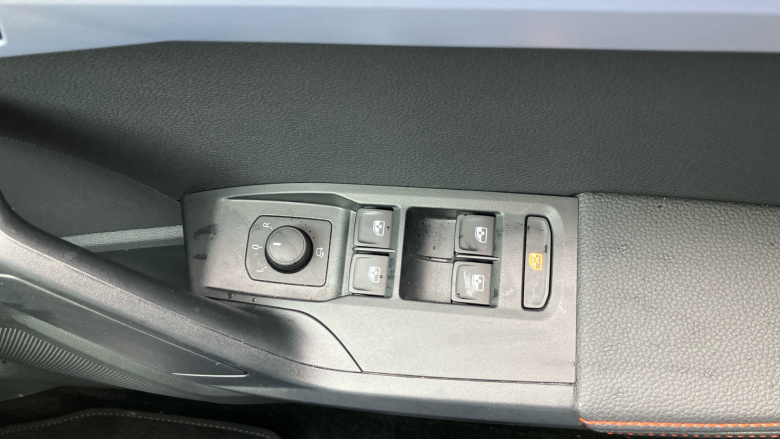 SEAT Arona 1.0 TSI 110 FR Sport 5dr Petrol Hatchback